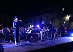 Francesco Cafiso Maria E Romanazzi Orchestra Delianuova 02 FdP Lorenzo Calogero 2025